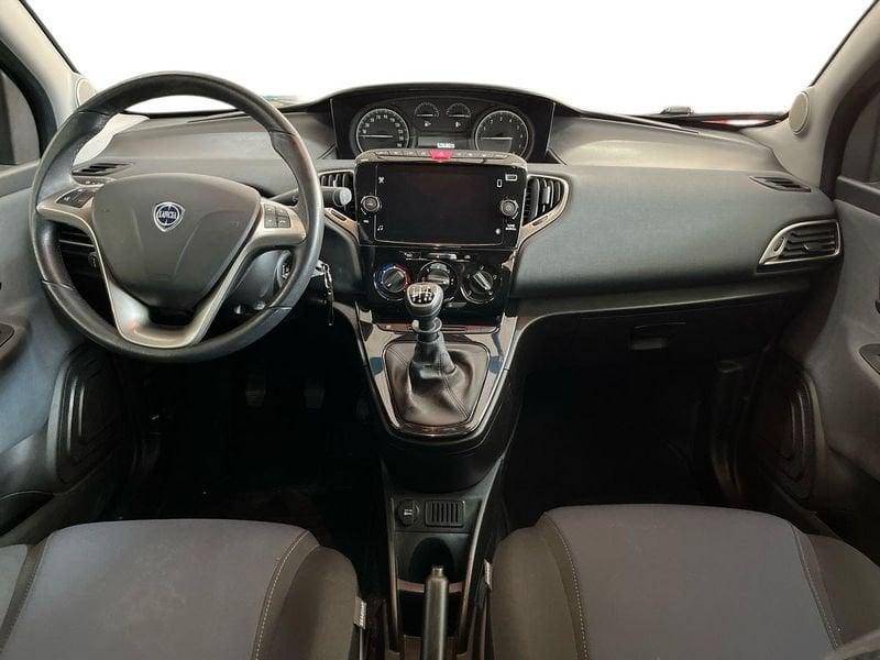 Lancia Ypsilon III 2021 1.0 firefly hybrid Gold Plus s&s 70cv