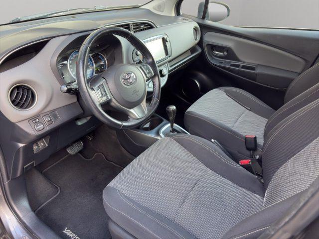 TOYOTA Yaris 1.5 hybrid business