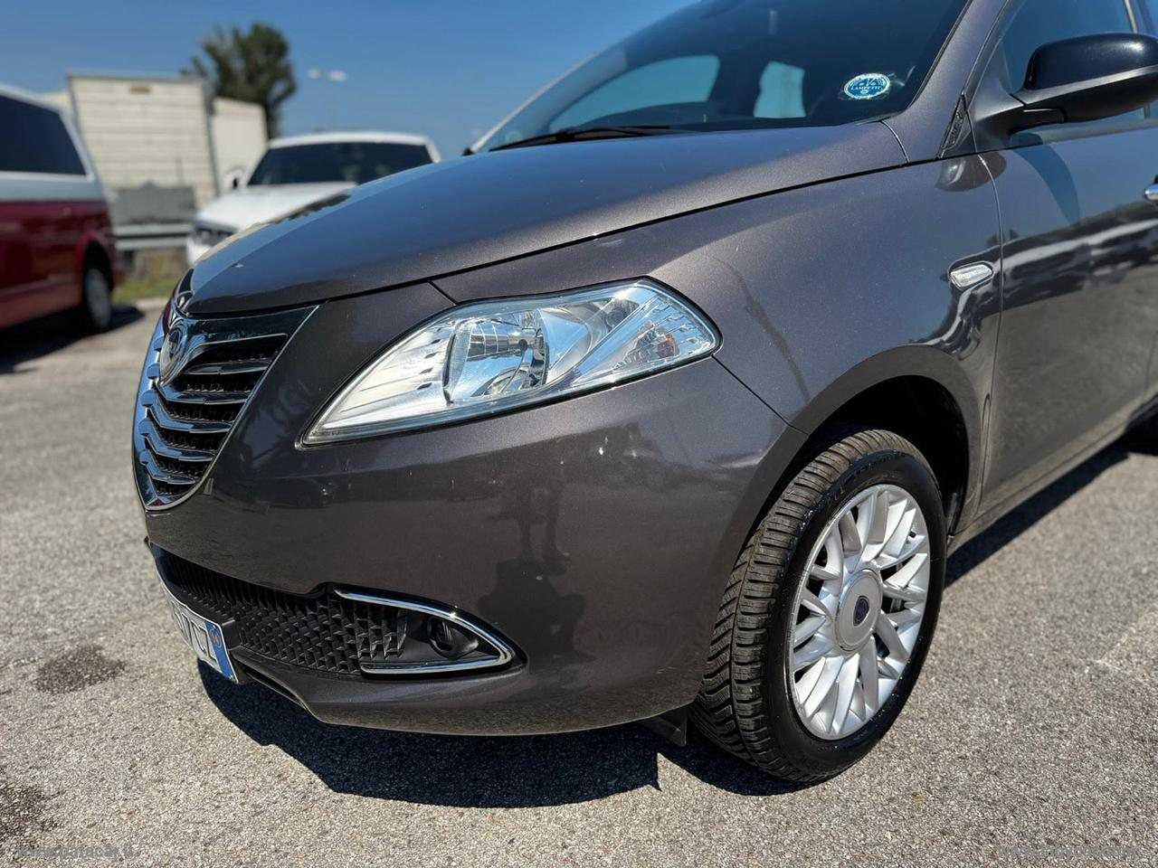 LANCIA Ypsilon 0.9 T.Air 85CV 5p. Met.Ec. Gold