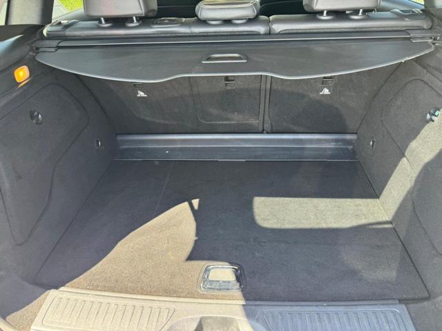 MERCEDES-BENZ B 180 d Business