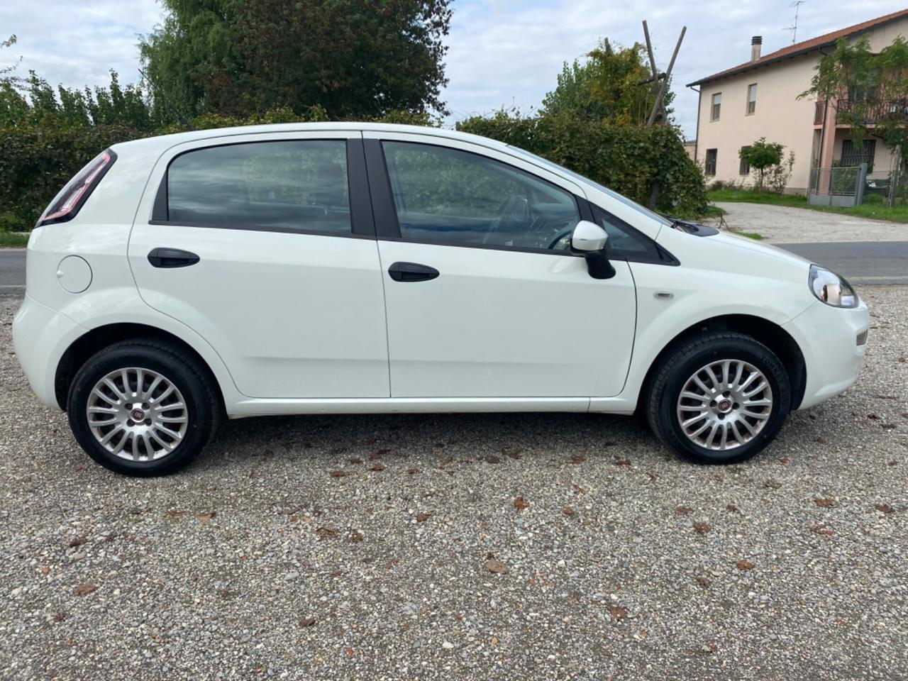 Fiat Punto 1.4 8V 5 porte Natural Power Street