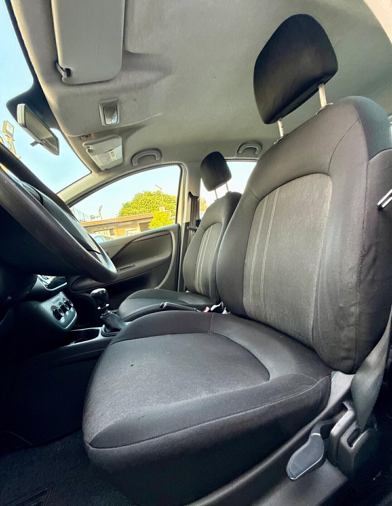 Fiat Punto 1.4 8V 5 porte Natural Power Lounge,CLIMA,Radio,Ecc.