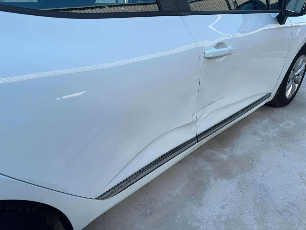 Renault Clio Blue dCi 85 CV 5 porte Zen-2020