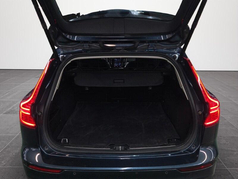 VOLVO V60 CC (2018-2024) V60 Cross Country B5 A...