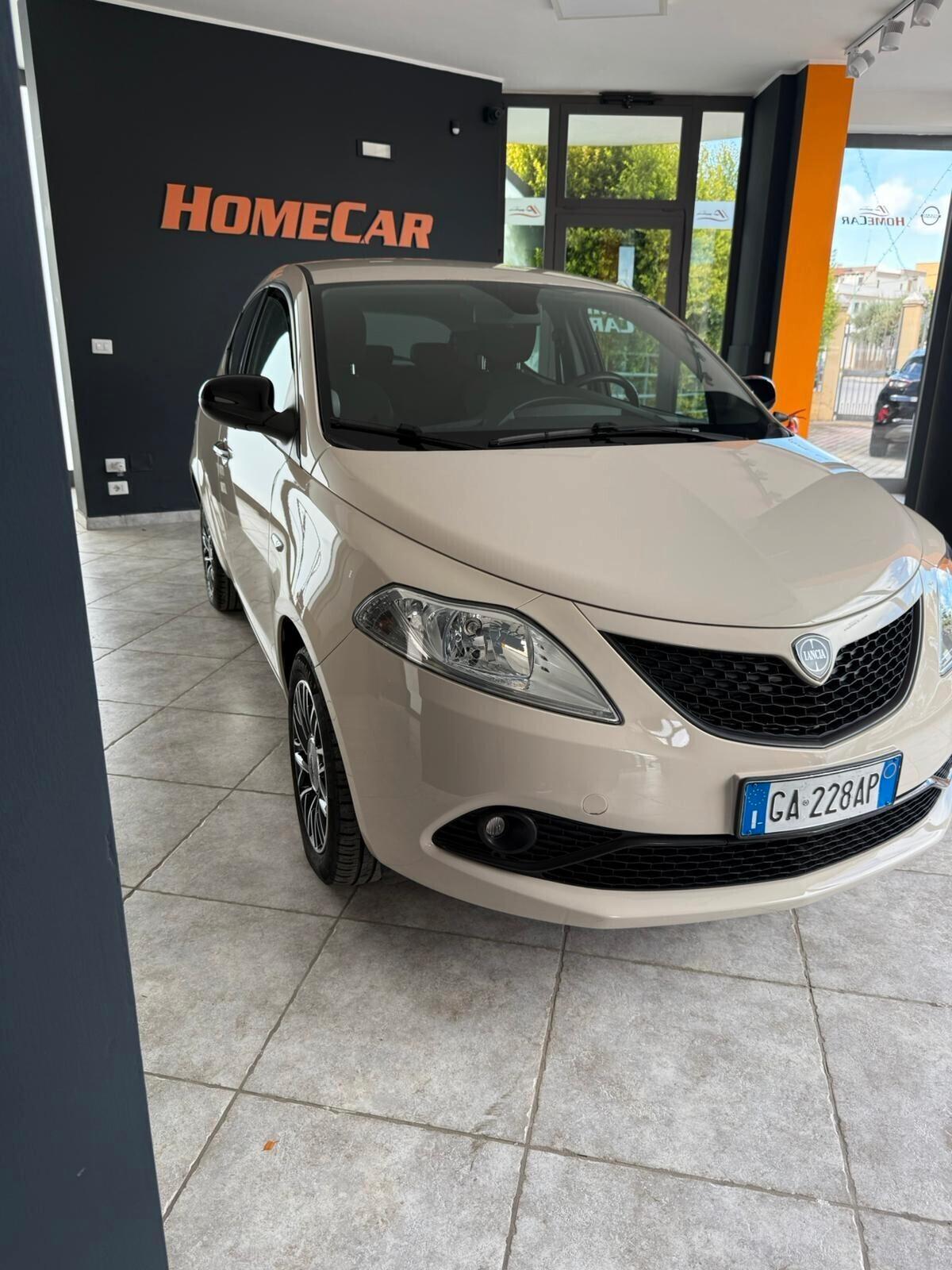 Lancia Ypsilon 1.2 69 CV 5 porte S&S Platinum NUOVA