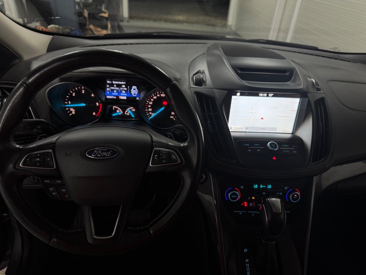 Ford Kuga 2.0 TDCI 180 CV 4WD Powershift Vignale