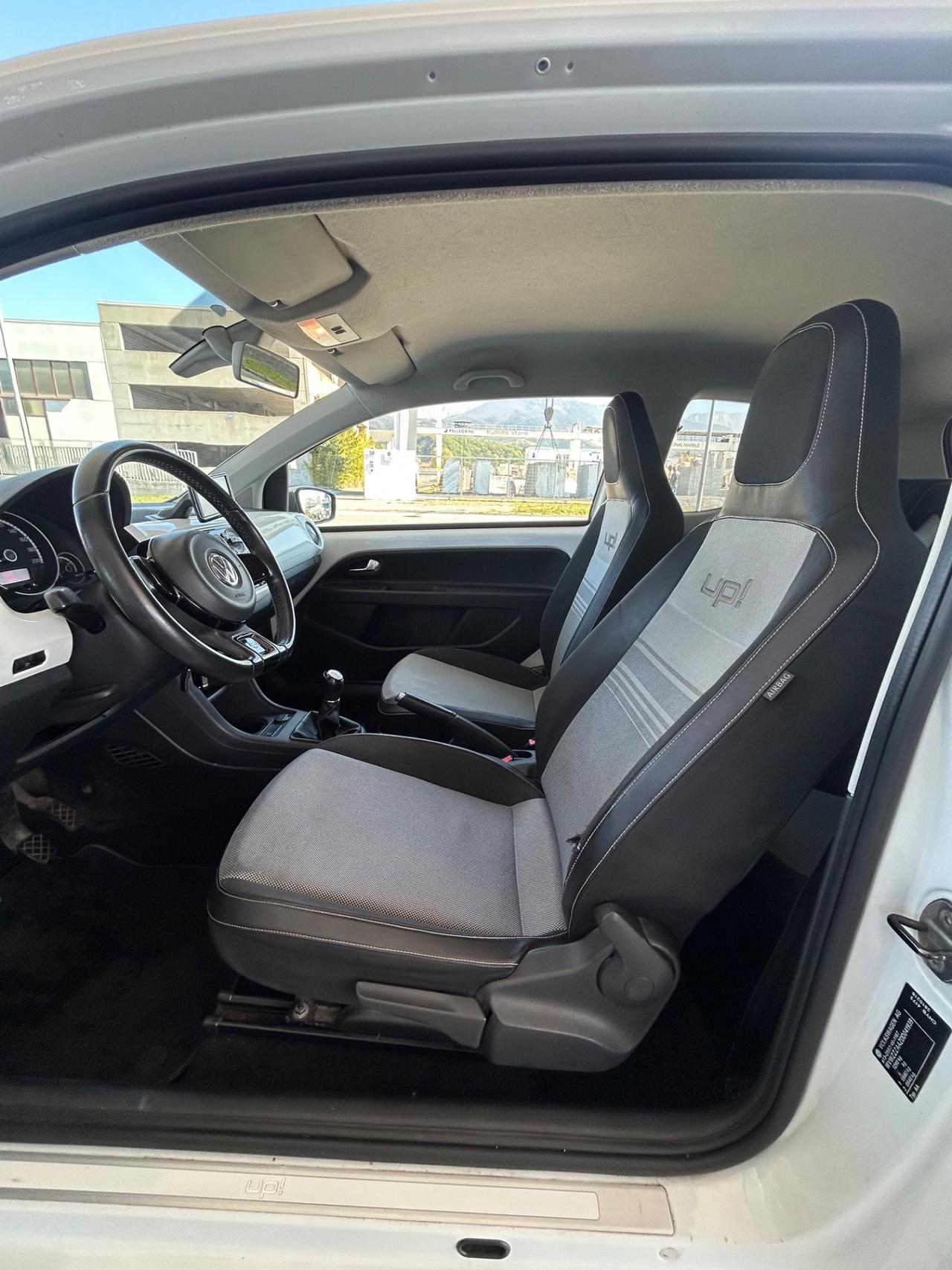 Volkswagen up! 1.0 75 CV 3p. high