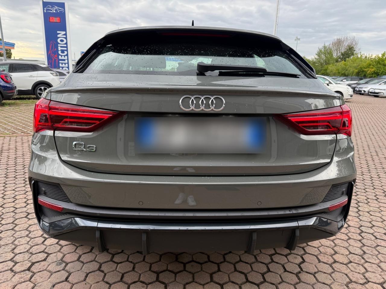 Q3 SPB 45 TFSI e S tronic Business Plus