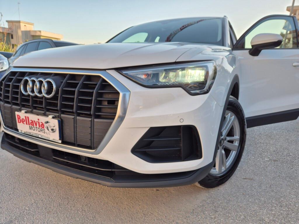 Audi Q3 2.0 TDI 150CV S-tronic BUSINESS