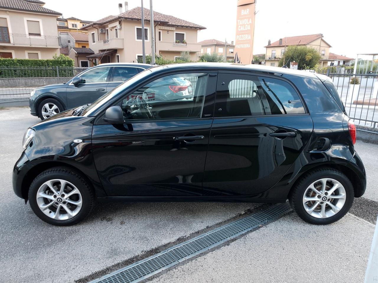 Smart ForFour 70 1.0 Passion LED - NEOPATENTATI