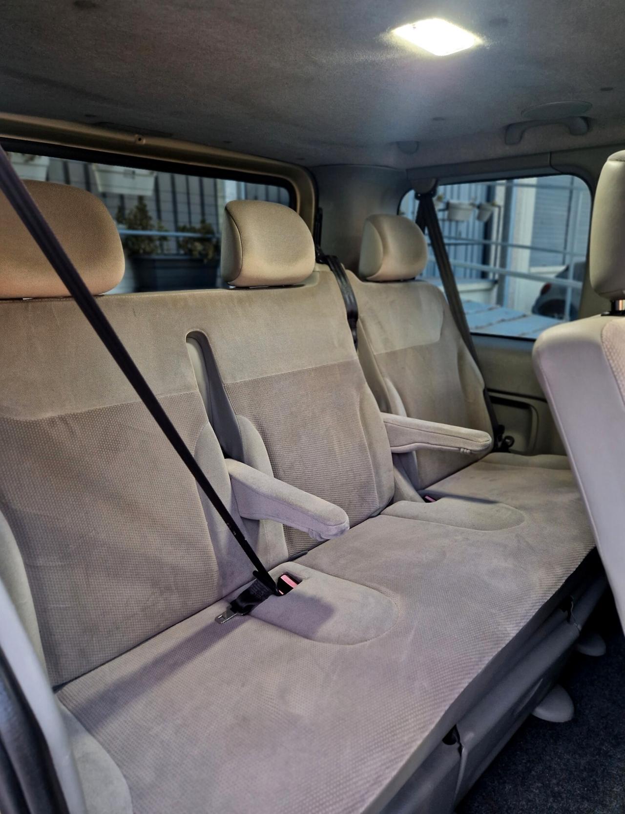 Opel Vivaro 27 1.9 CDTI