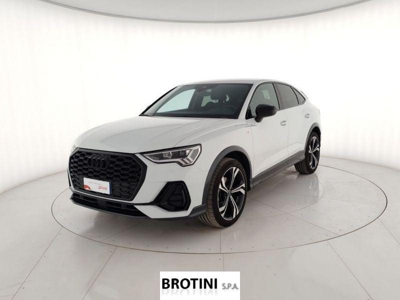 Audi Q3 Sportback 35 TFSI S tronic Identity Black