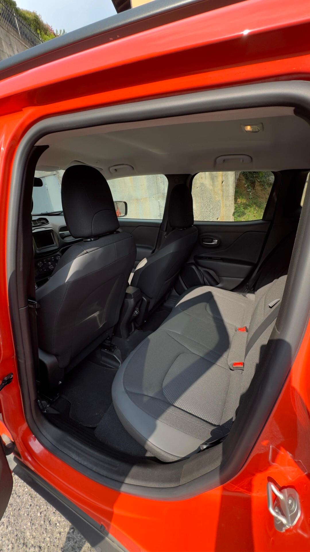 Jeep Renegade 1.6 Mjt 120 CV Night Eagle
