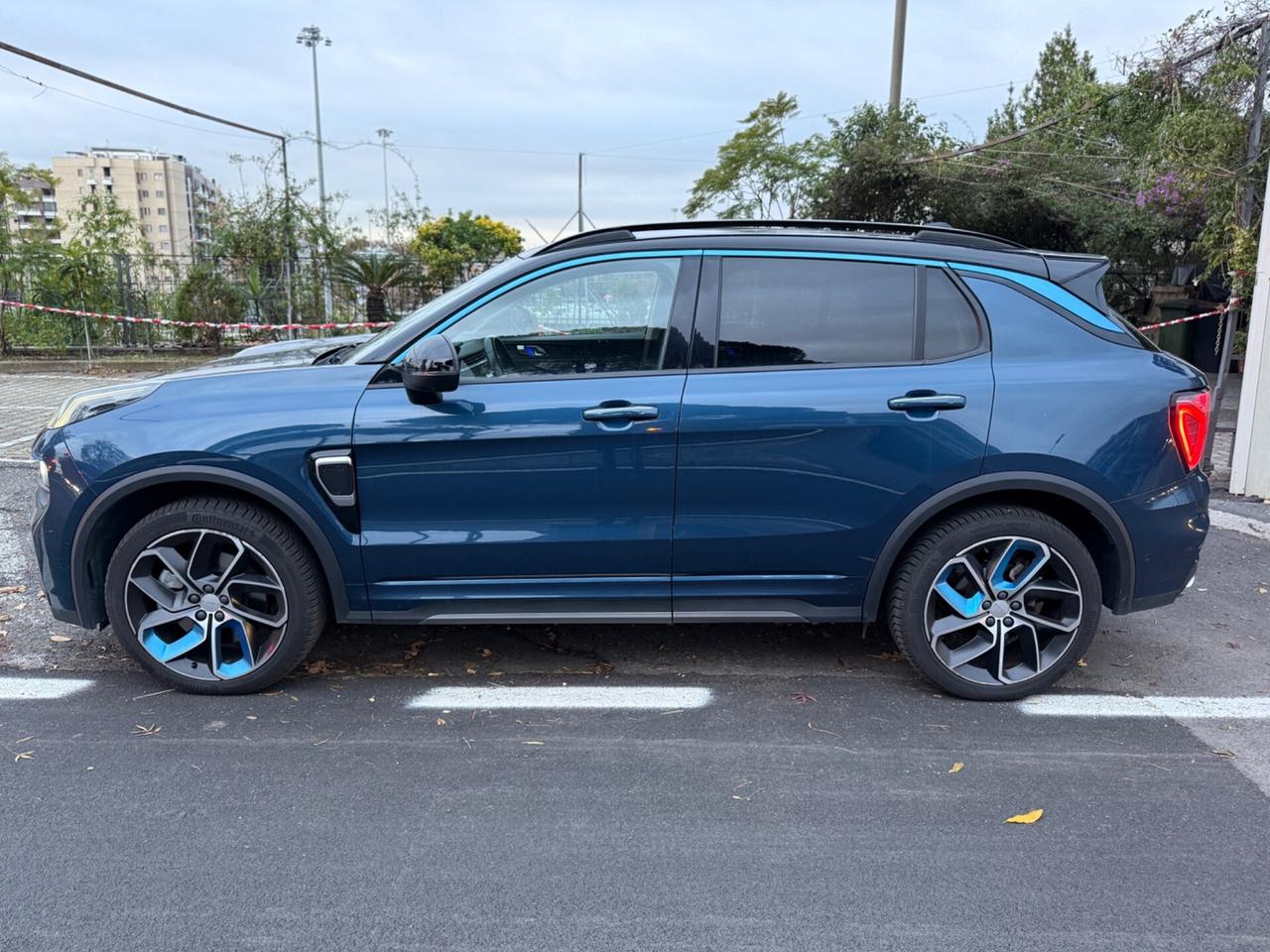 Lynk&co 01 PHEV NAVI C AUT TETTO PANORAMA APRIBILE