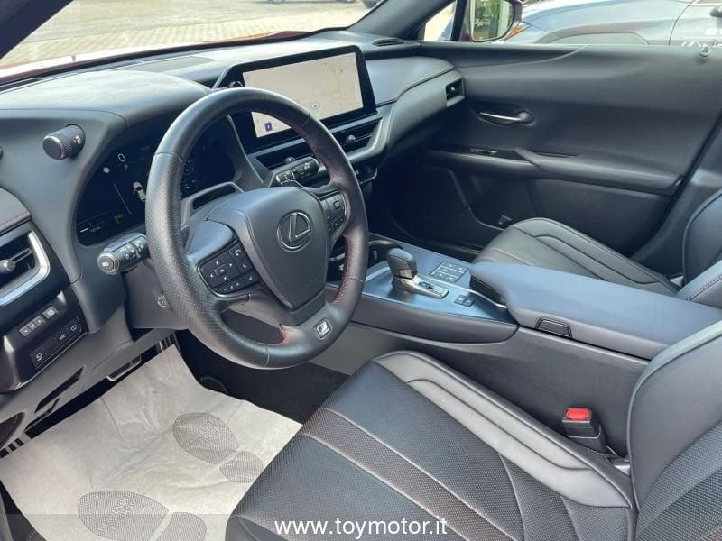 Lexus UX 300h 4WD F-Sport