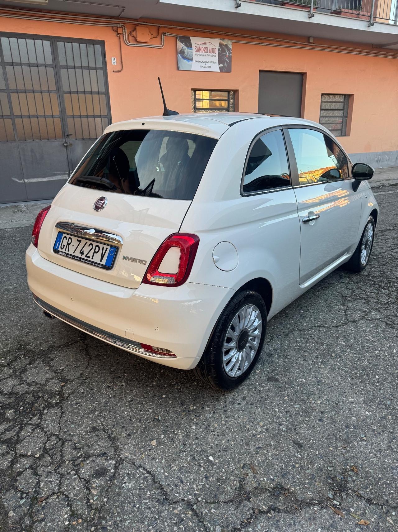 Fiat 500 1.0 Hybrid Red