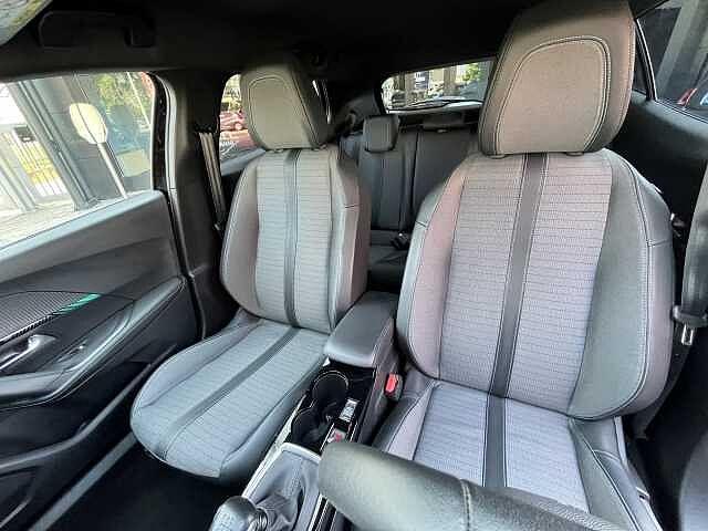 Peugeot 2008 PureTech 130 S&S Allure
