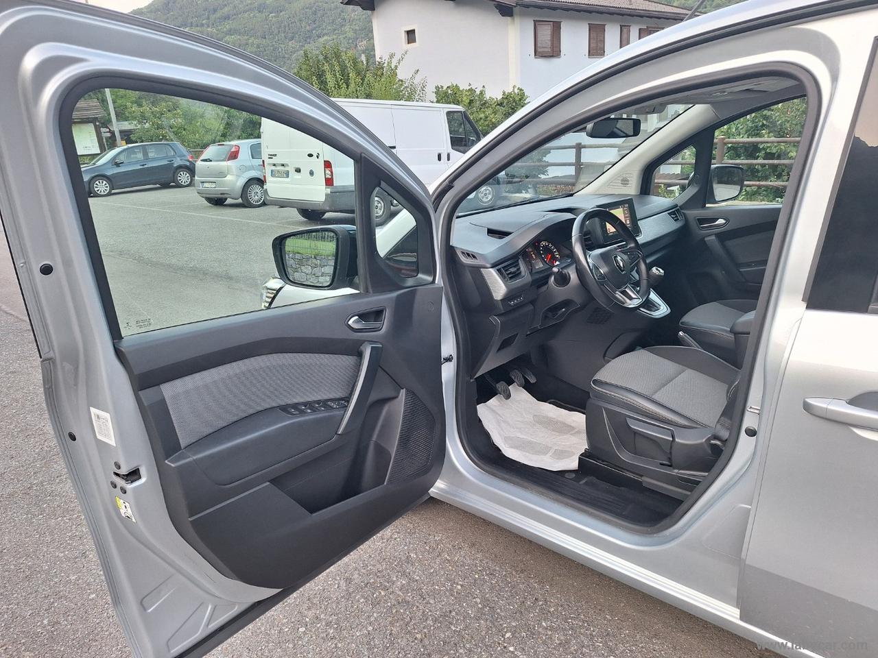 RENAULT Kangoo 1.5 Blue dCi 95CV RETROCAMERA--VETTURA--