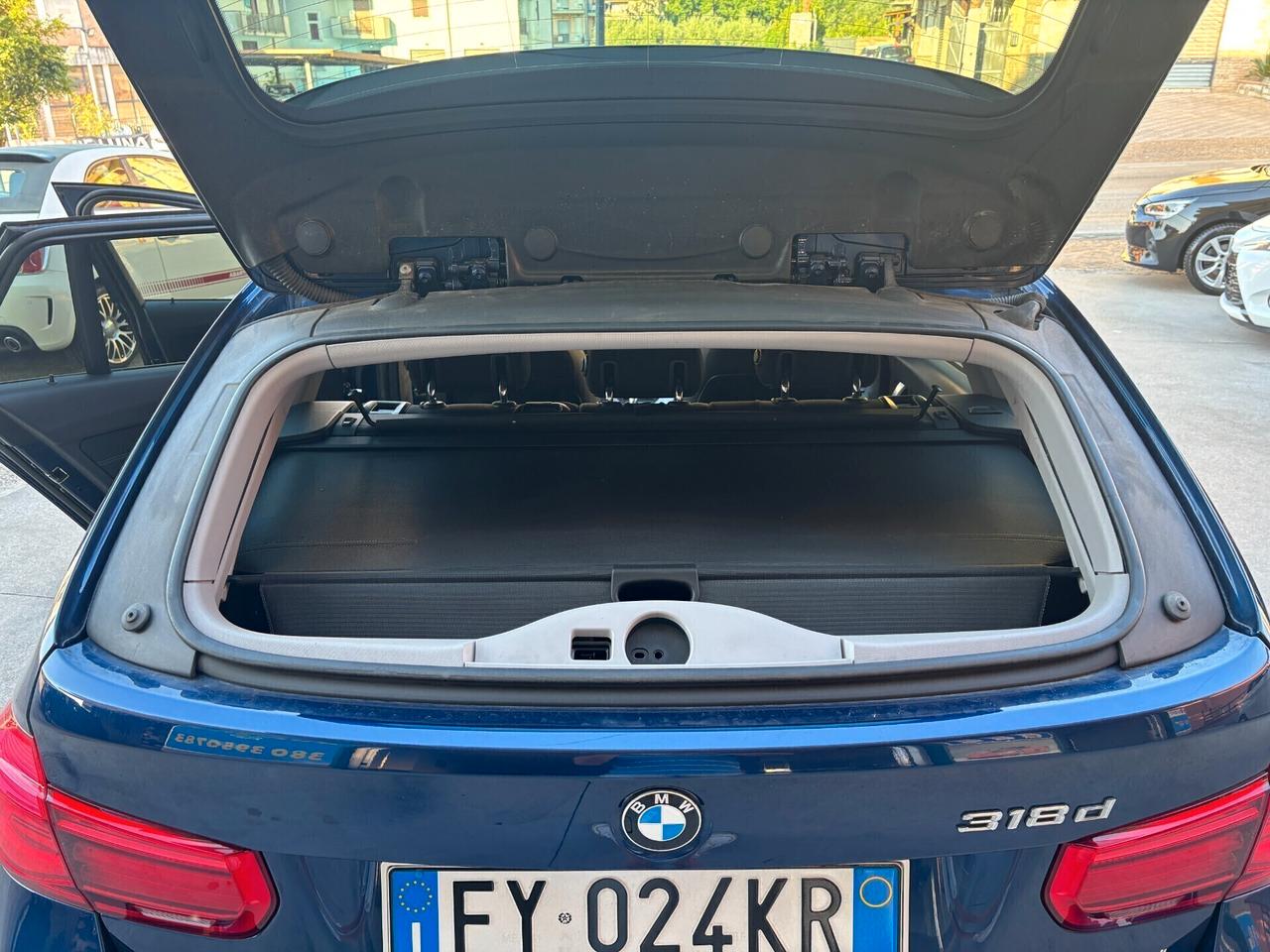 Bmw 318d Touring Business Advantage - 2019