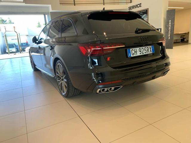 AUDI A4 Avant 40 TDI quattro S tronic S line edition