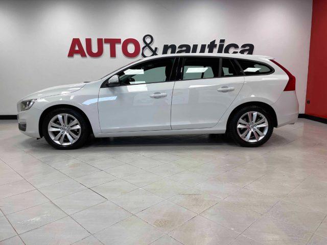 VOLVO V60 2.0 D2 MOMENTUM