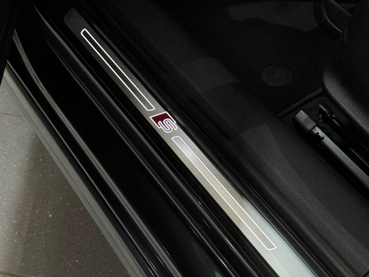 Audi A4 S Line Edition 2.0 40 TDI #7423