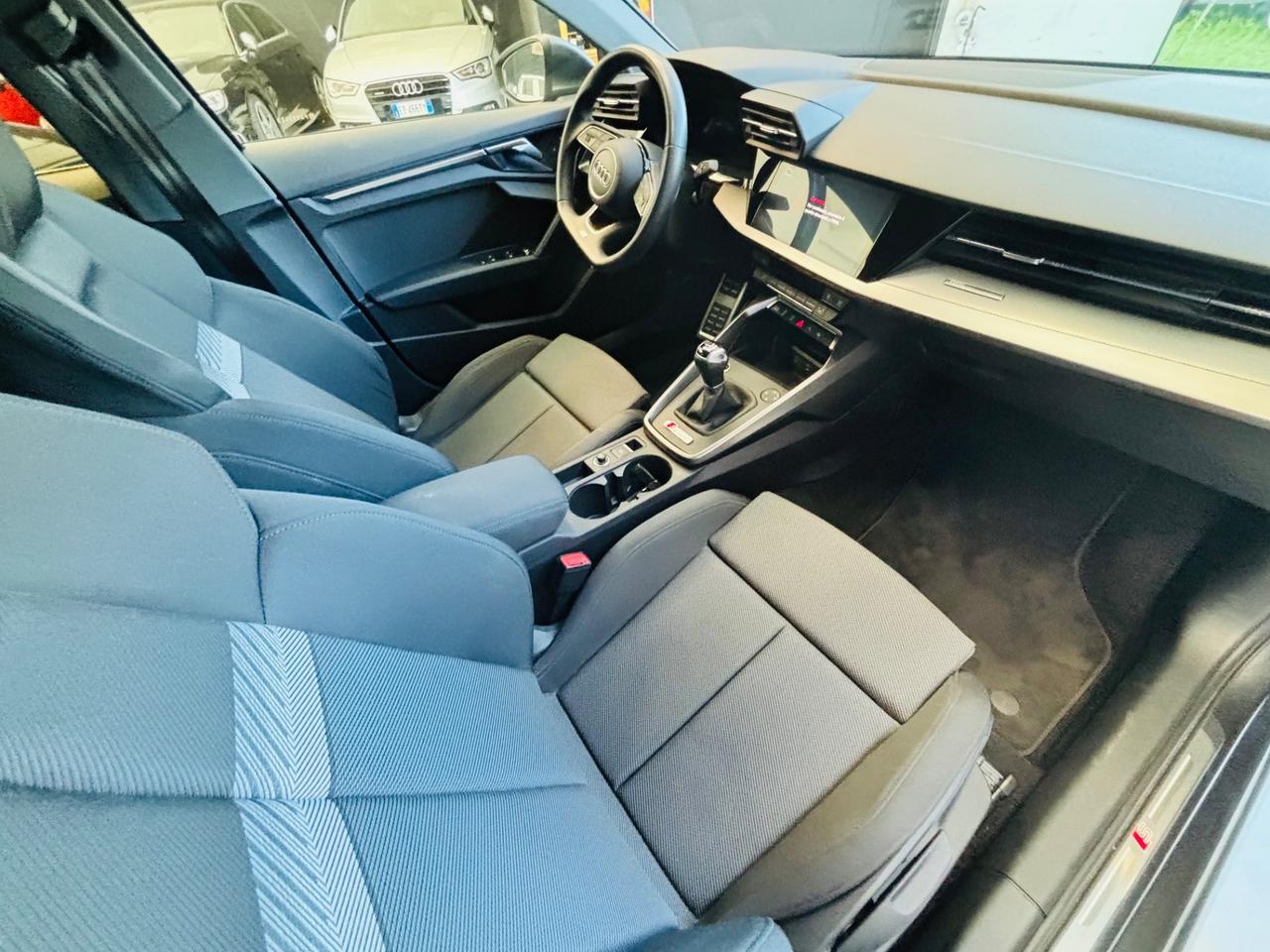 Audi A3 Sedan 35 TFSI S line edition