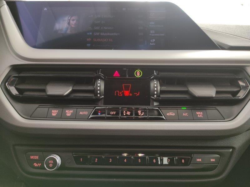 BMW Serie 1 (F40) - 116d 5p. Business Advantage