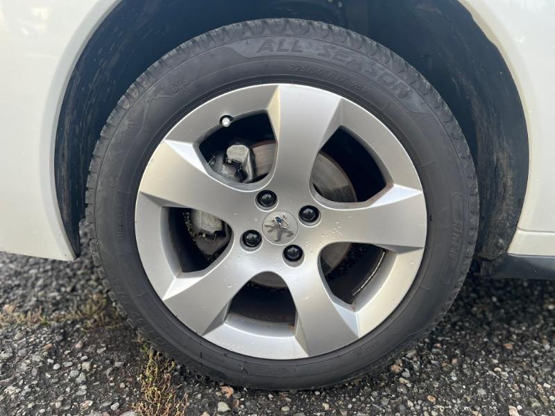 PEUGEOT 3008 1.6 HDi 110CV cambio robotizzato Premium