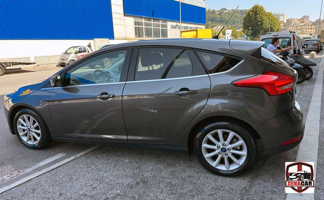 Ford Focus 1.5 TDCi 120 CV Navigatore Cruise control 4 Vetri elettrici