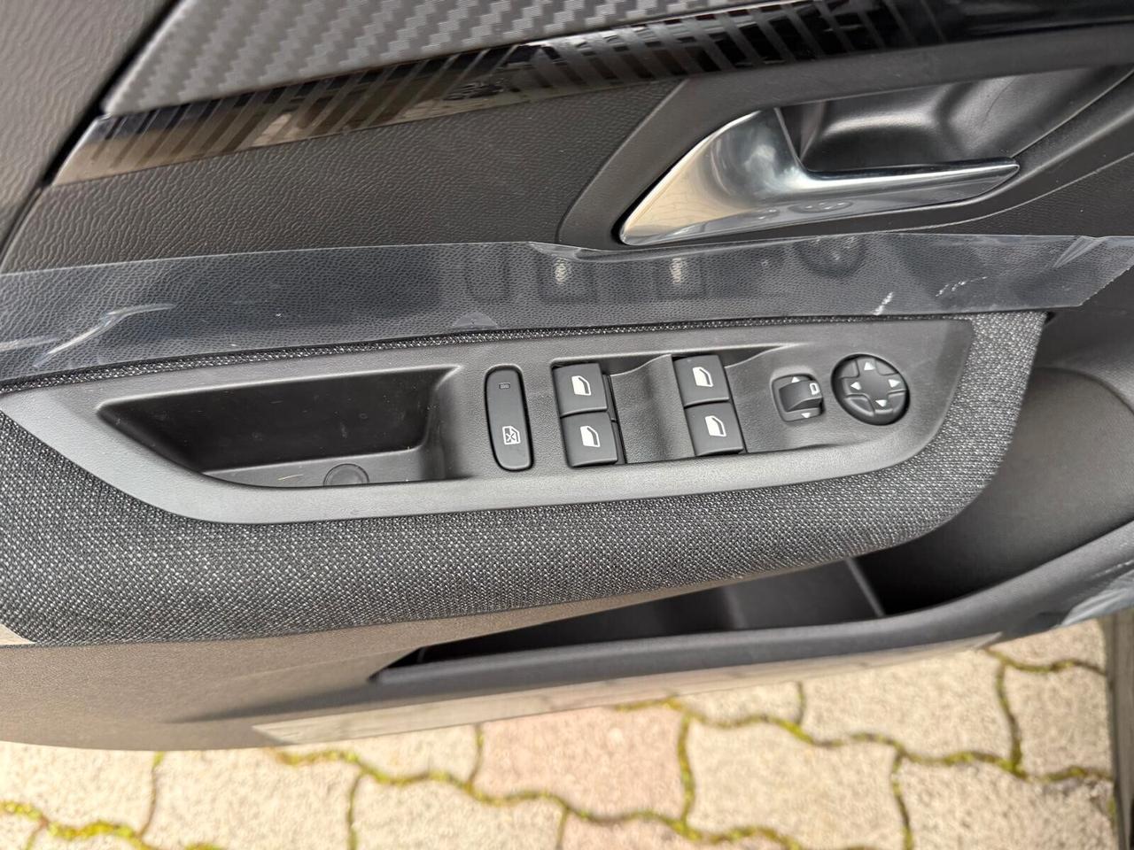 Peugeot 208 PureTech 75 Stop&Start 5 porte STYLE