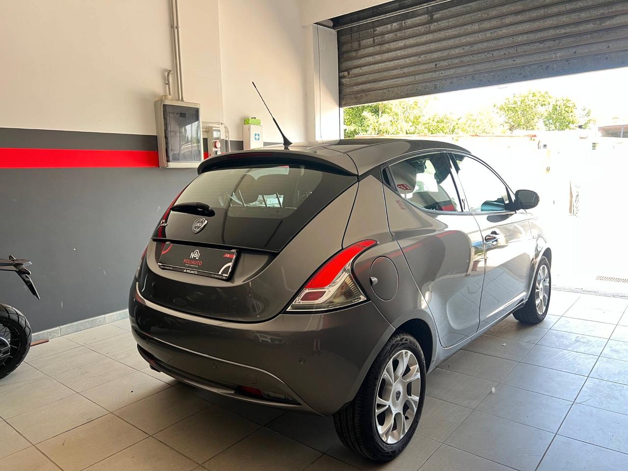 Lancia Ypsilon 1.3 MJT 16V 95 CV 5 porte S&S Gold