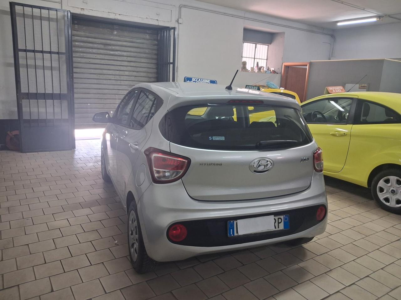 Hyundai i10 1.0 benzina unico prop 2019