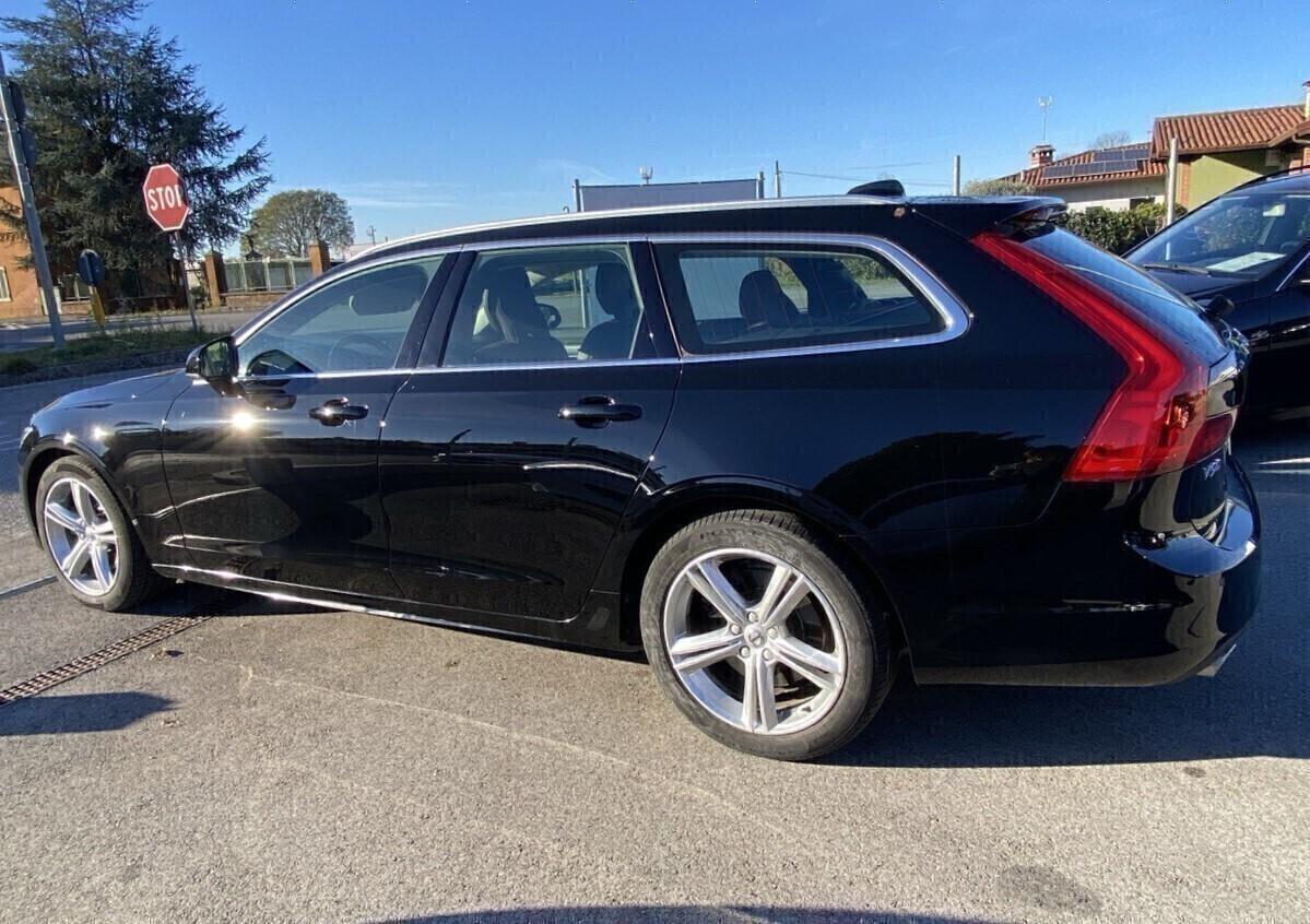 Volvo V90 D4 Momentum Unico Proprietario GUIDA INT