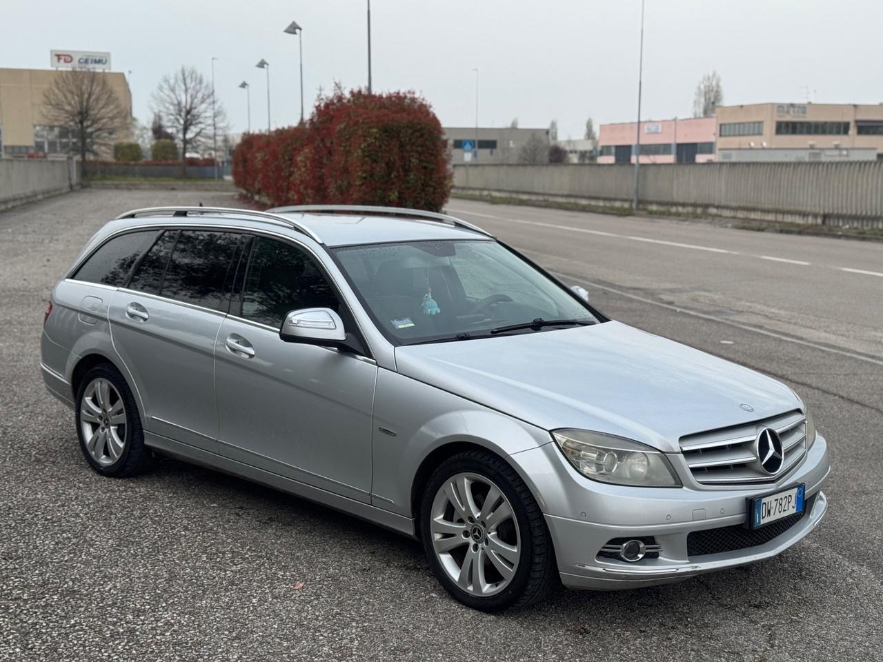 Mercedes C 220 CDI S.W. Avantg. PRB. MOTORE