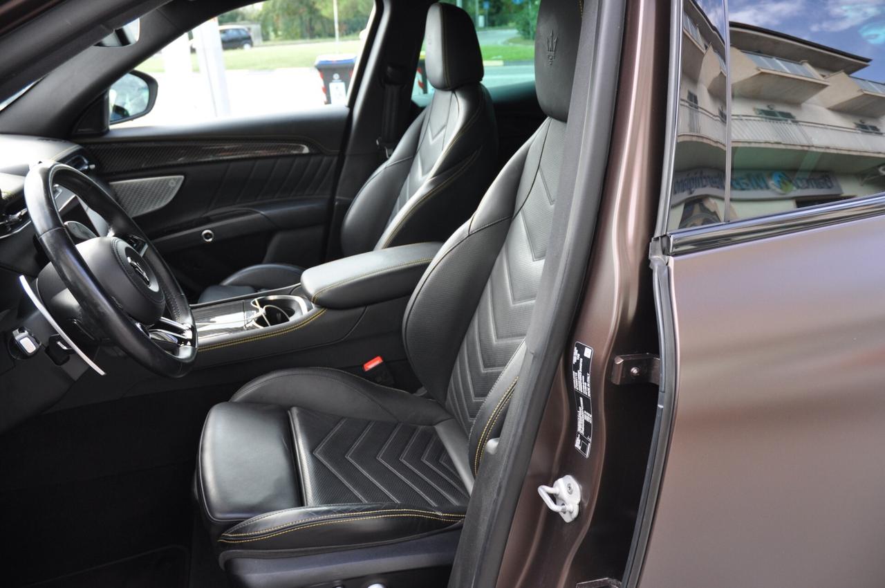 Maserati Grecale MHEV 330 CV AWD Modena