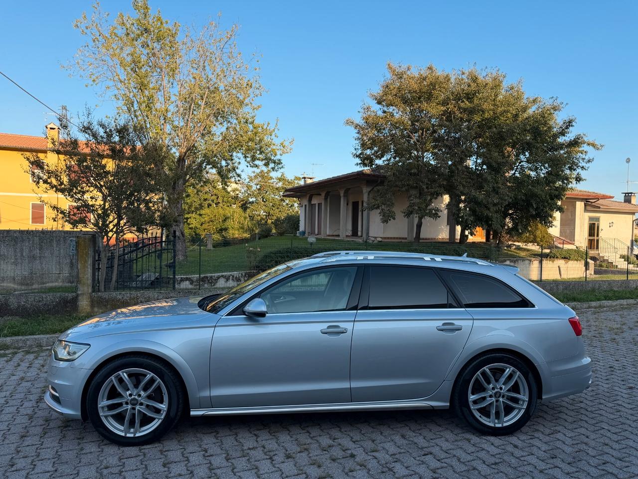Audi A6 Allroad 3.0 TDI Quattro Business plus