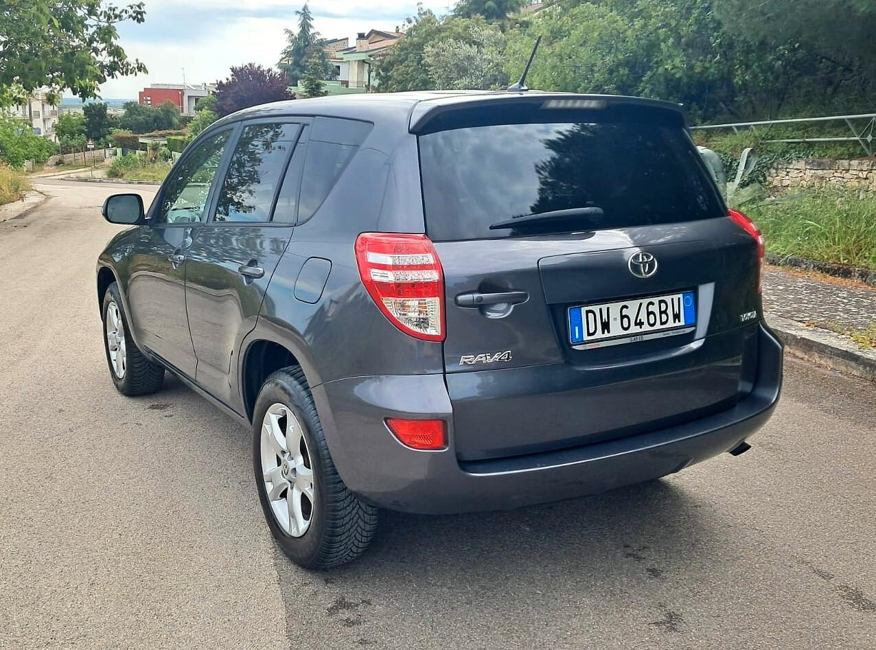 Toyota RAV 4 RAV4 2.2 D-4D 150 CV DPF Luxury