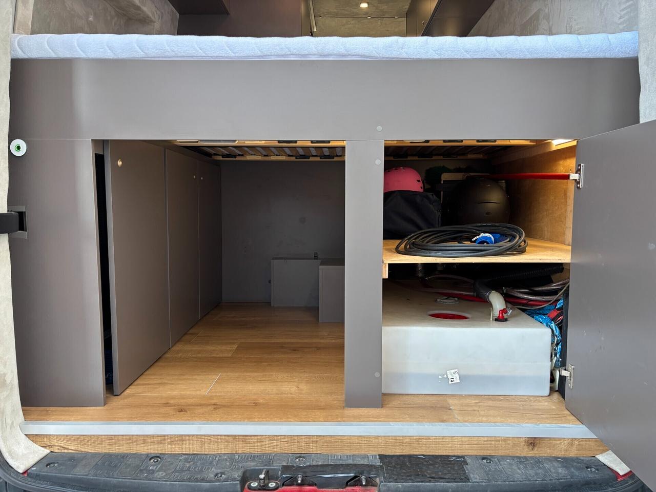 MAN TGE Camperizzato 4 posti viaggio