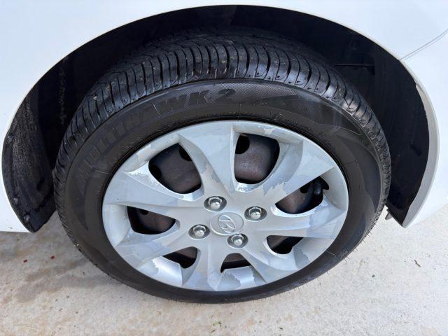 HYUNDAI i10 1.1 12V EURO 5 BENZ OK NEOP POCHISSIMI CHILOMETRI