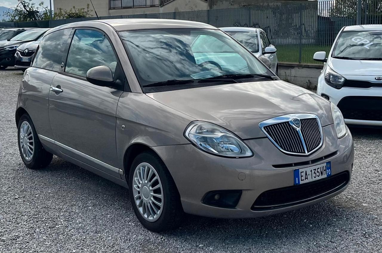 Lancia Ypsilon 1.4 Oro Ecochic GPL