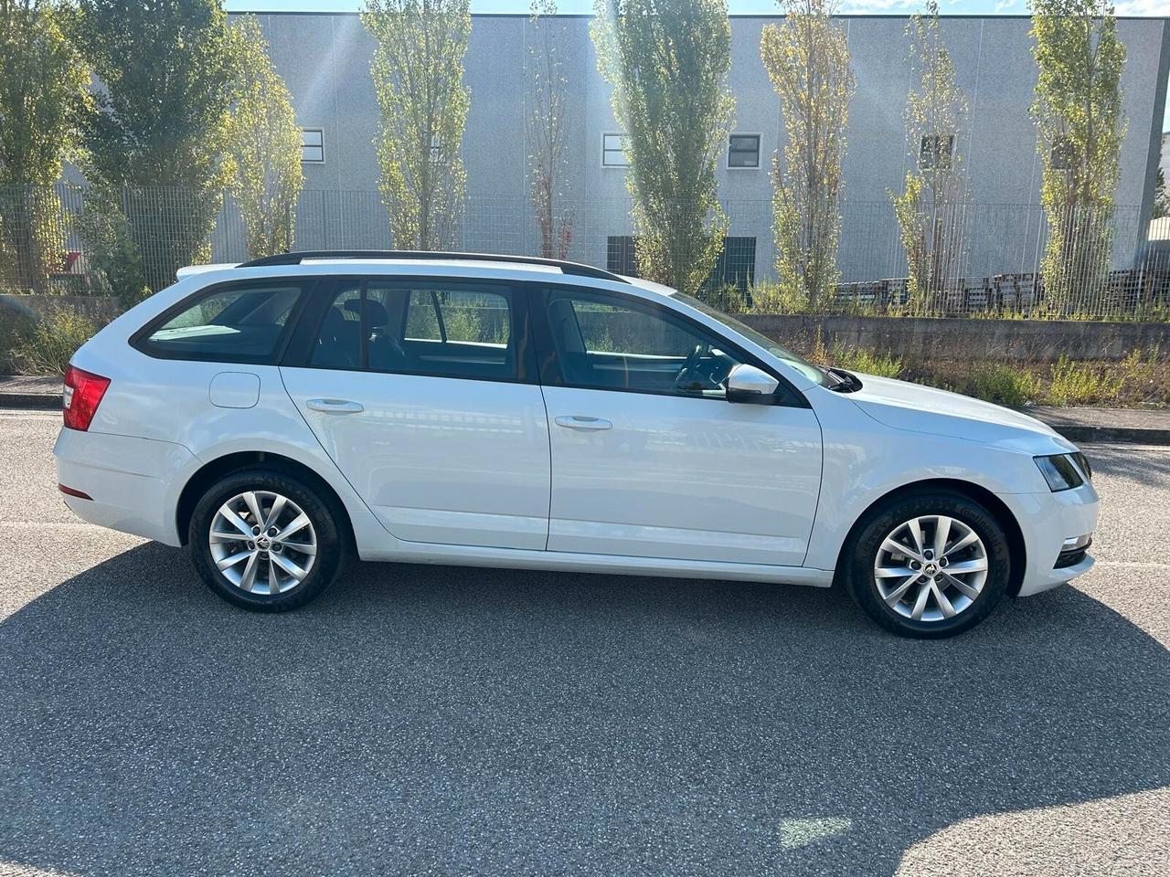 Skoda Octavia 1.6 Tdi SCR 115 cv Wagon Executive