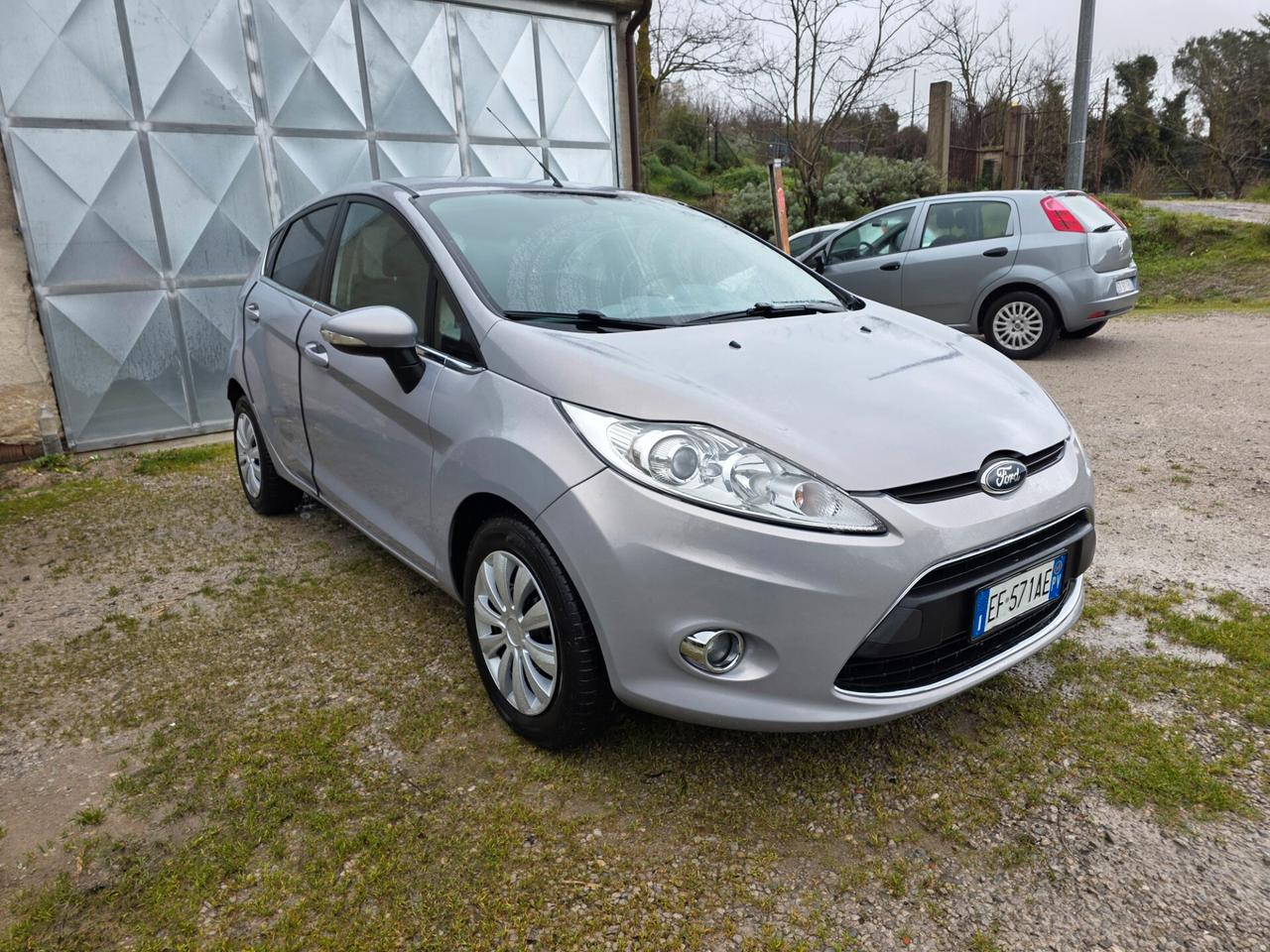 Ford Fiesta 1.4 TDCi 70CV 5 porte Titanium