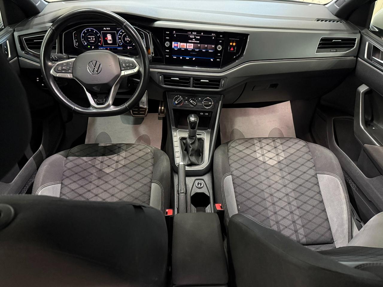 VOLKSWAGEN TAIGO 1.0 TSI 110CV DSG R-LINE - 2023