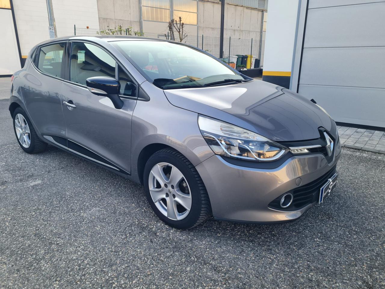 Renault Clio TCe 90 CV 5 porte