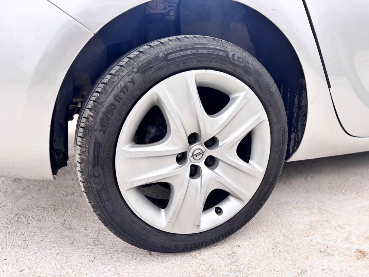 Opel Astra 1.4 Turbo 140CV Sports Tourer GPL Tech Cosmo