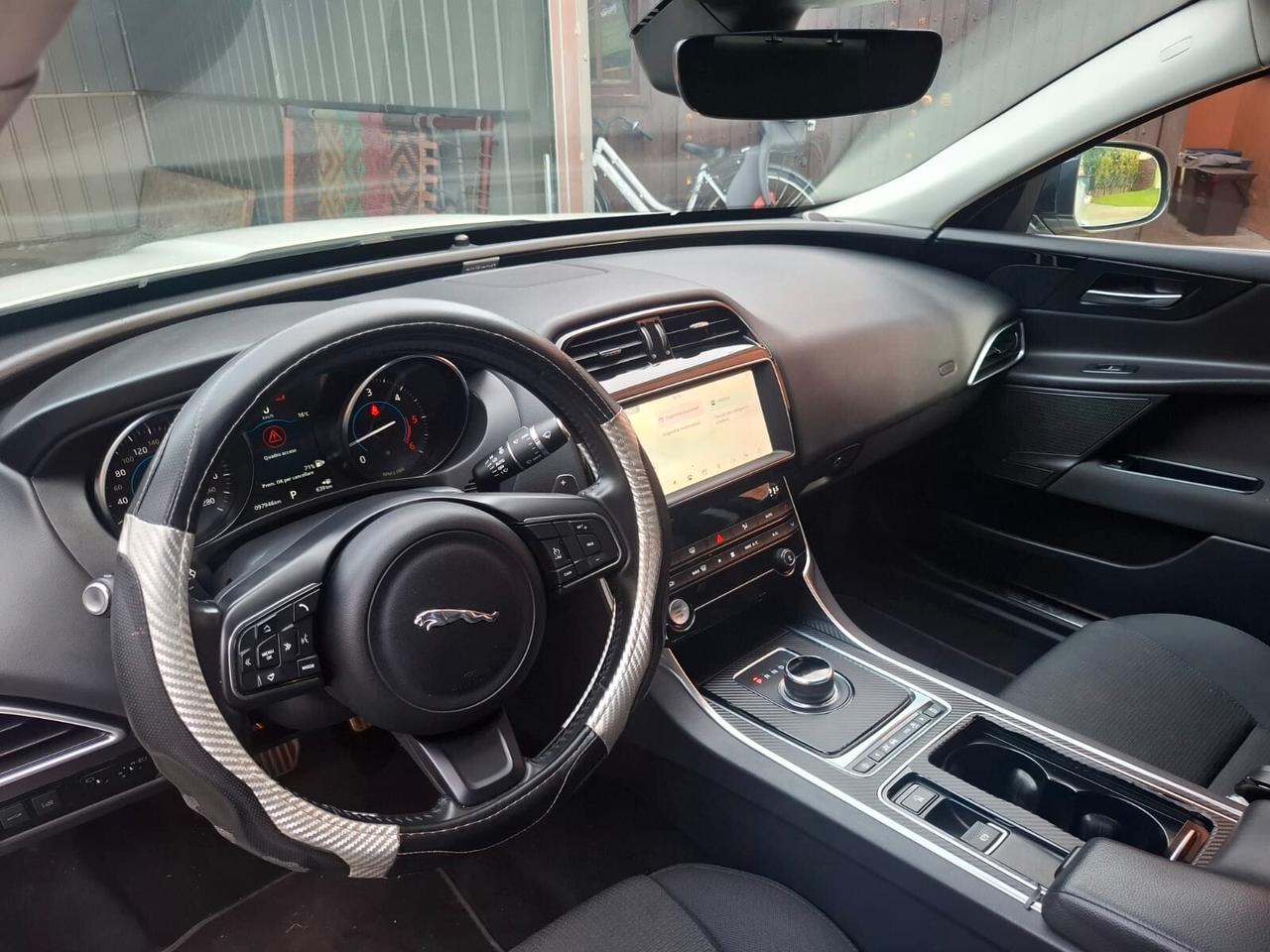 Jaguar XE 2.0 D 180 CV aut. Prestige Business Edition