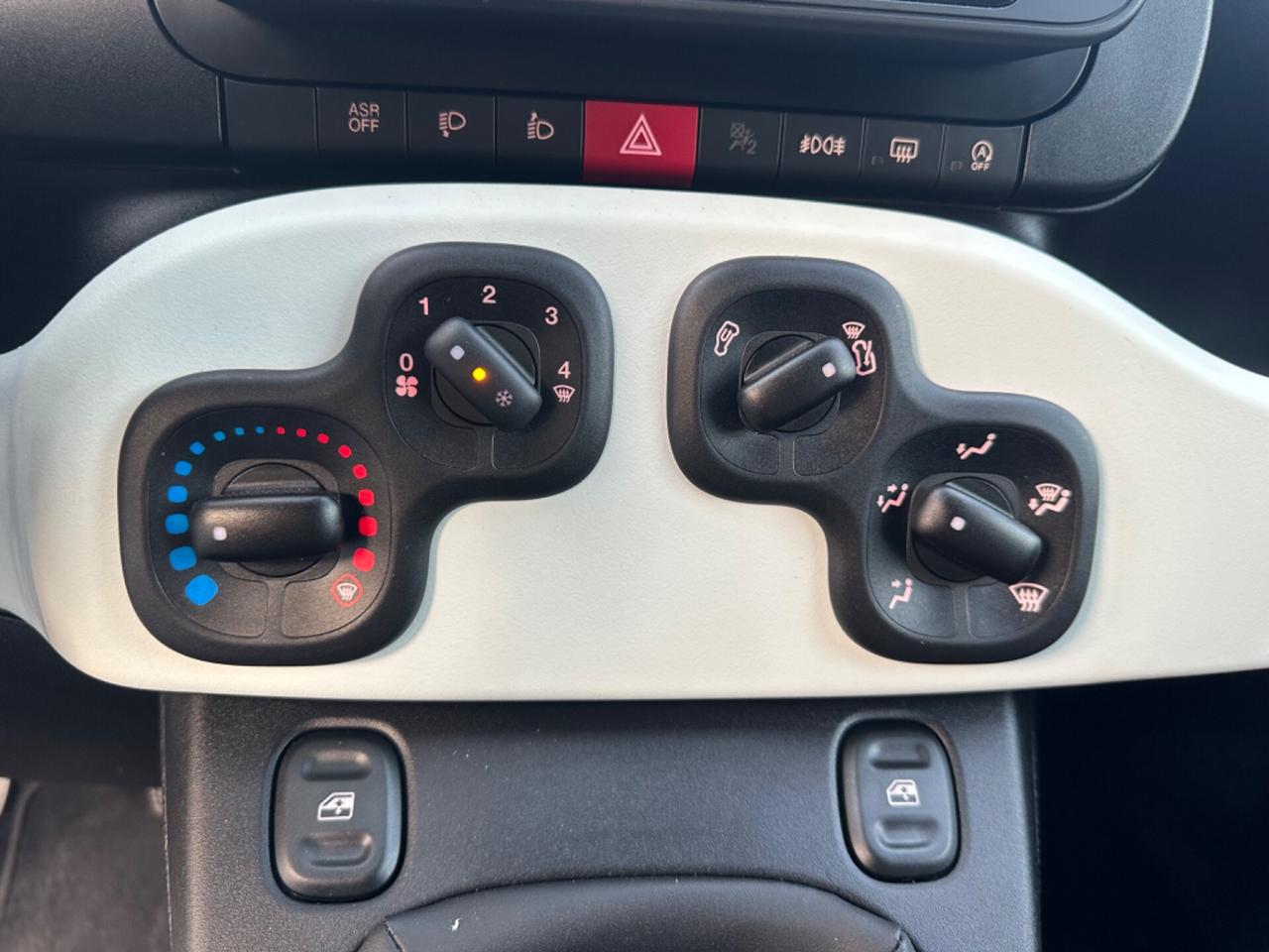 Fiat Panda Cross 1.0 Hybrid/UniPro/2800km