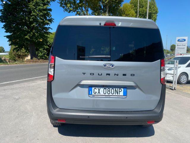 FORD Tourneo Courier 1.0 EcoBoost Titanium