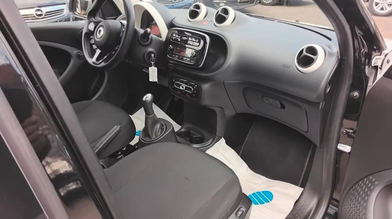 Smart ForFour 70 1.0 Youngster